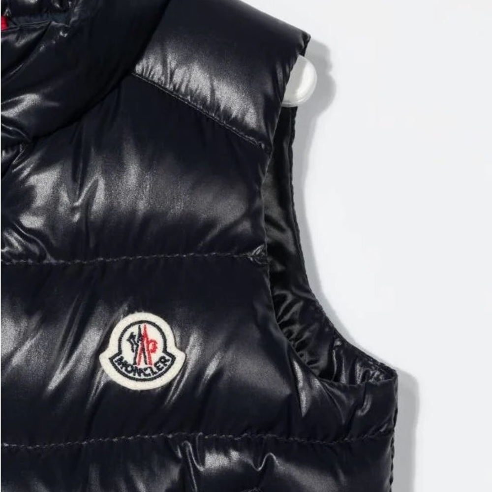 Moncler Enfant - padded logo-patch gilet